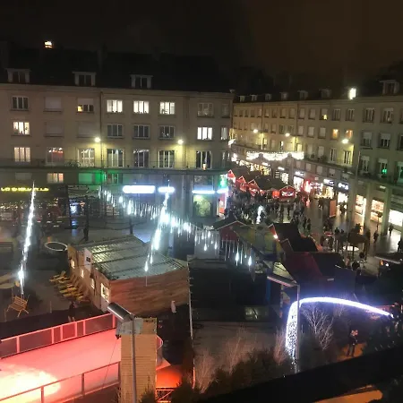 Uman, Un Monde A Nous, Hyper Centre