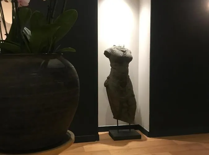 Uman, Un Monde A Nous, Hyper Centre *